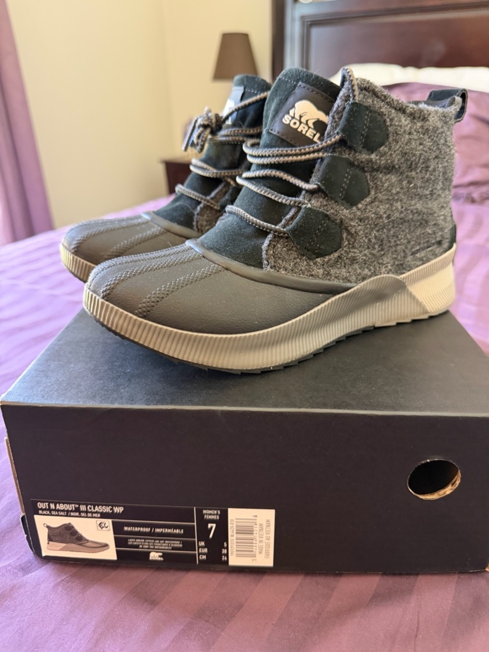 Sorel Women's Grey and Black Waterproof Winter Boots